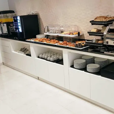 Porto City Hotel 3*