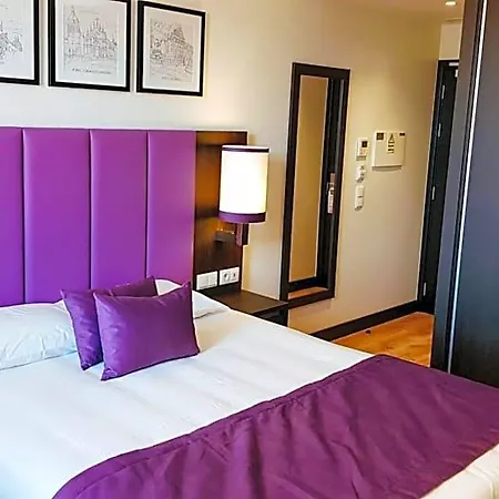 Porto City Hotel 3*